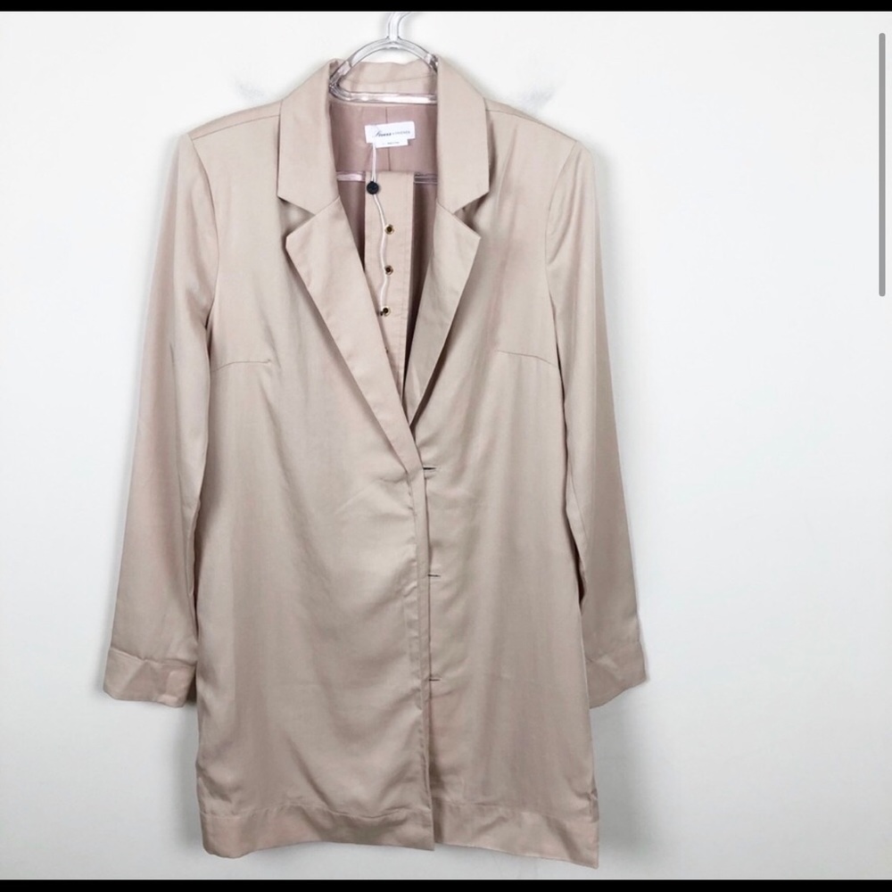 Lovers + Friends Jay Beige Belted Blazer Dress - Picture 2 of 6